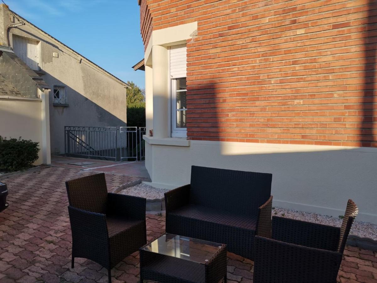 Le Mabileau Apartment Saumur Exterior photo